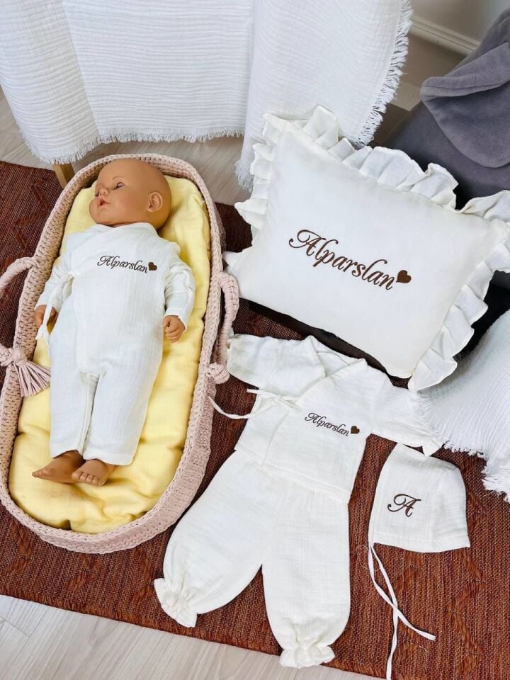 İsme Özel Nakış İşlemeli 4katlı Müslin Hastane Çıkışı