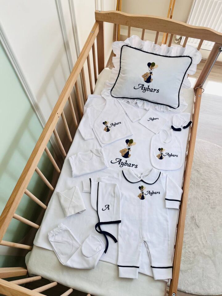 İsme Özel Ayıcık Desen Nakışlı Hastane Çıkış Seti