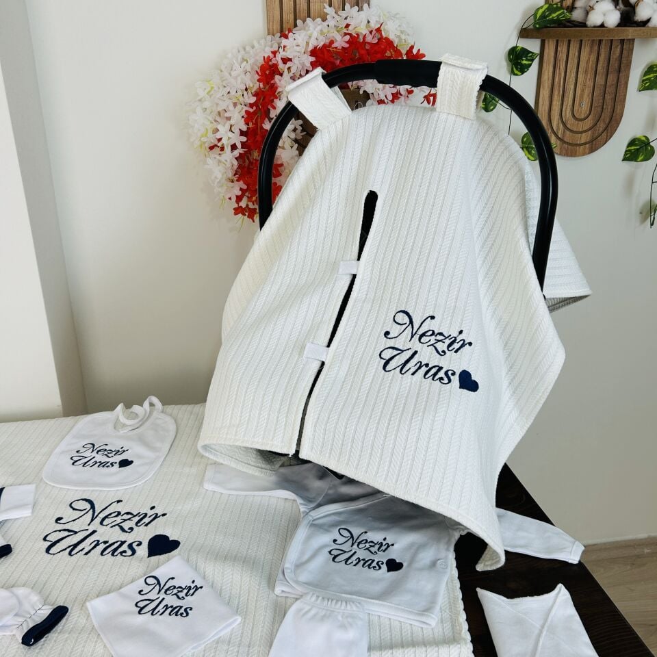 İsme Özel Kalp Desen Nakışlı Hastane Çıkış Seti Ve Puset Örtüsü