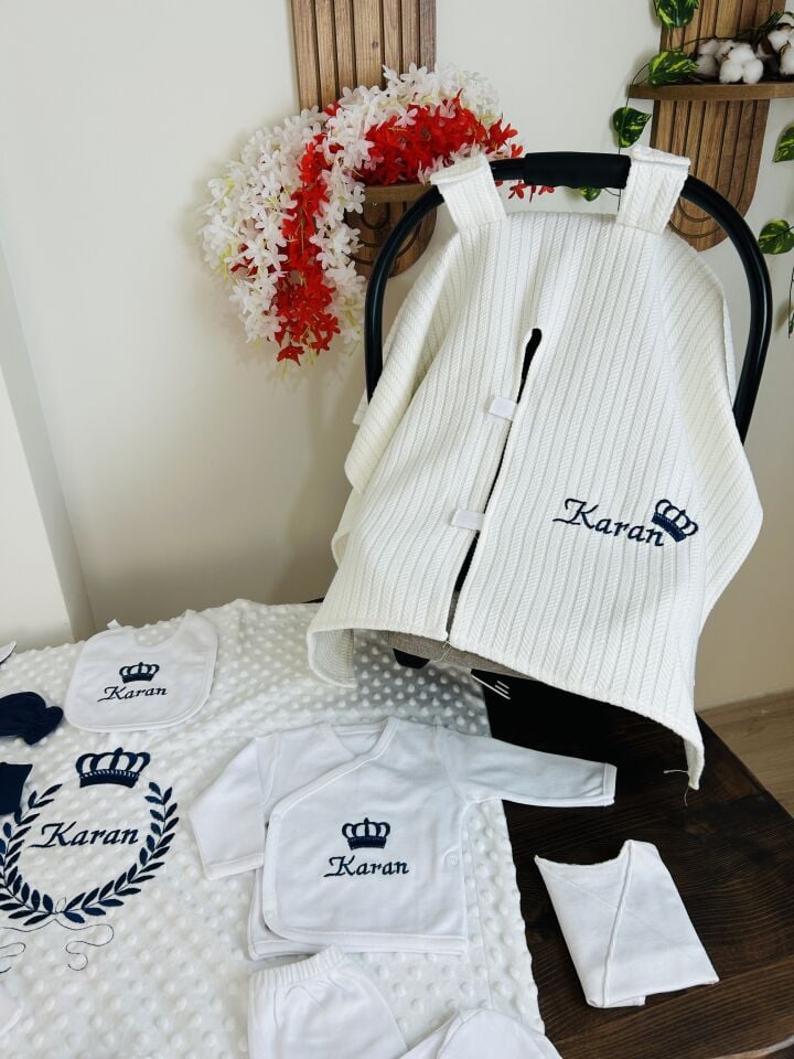 Nakışlı Beyaz Lacivert Hastane Çıkış Seti Yastıklı Ve Puset Örtüsü