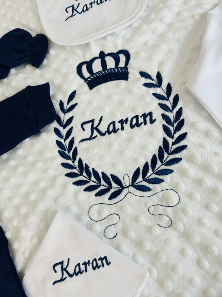 Nakışlı Beyaz Lacivert Hastane Çıkış Seti Yastıklı Ve Puset Örtüsü