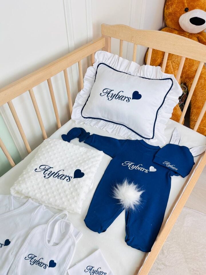 Nakışlı Beyaz Lacivert Hastane Çıkış Seti Yastıklı Ve Puset Örtüsü