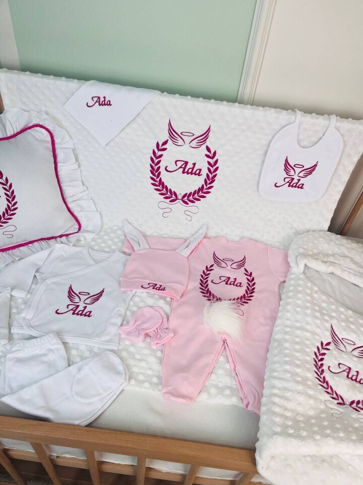 Avantajlı 12 Parça Pembe Nakışlı Set