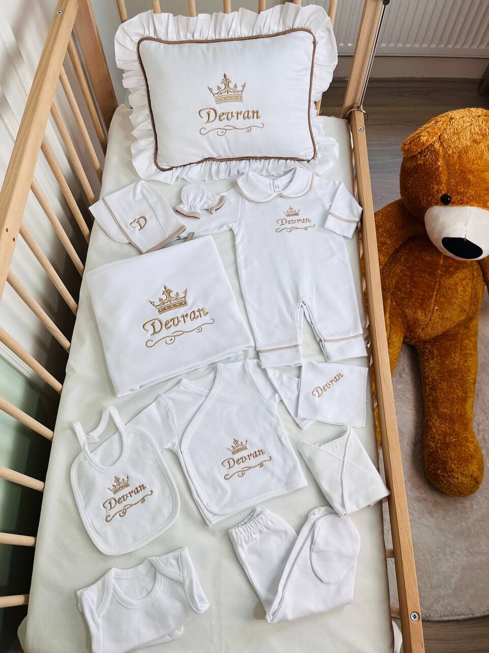 İsme Özel Taç Desen Nakışlı Hastane Çıkış Seti