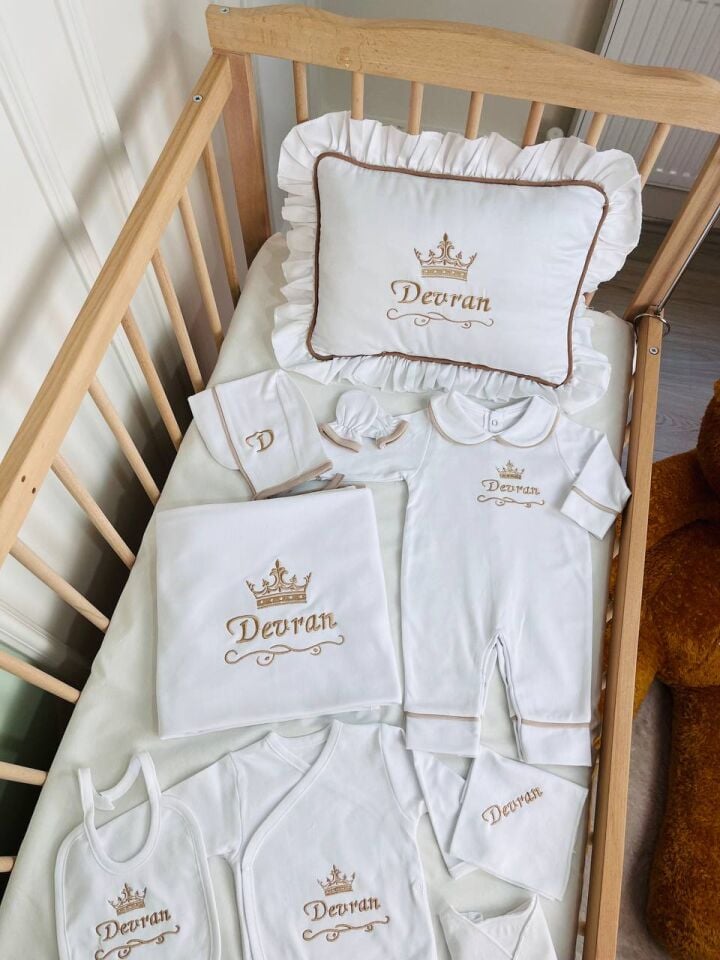 İsme Özel Taç Desen Nakışlı Hastane Çıkış Seti