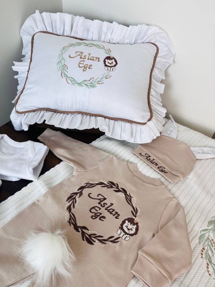 Nakışlı Hastane Çıkış Seti Yastıklı Ve Puset Örtüsü