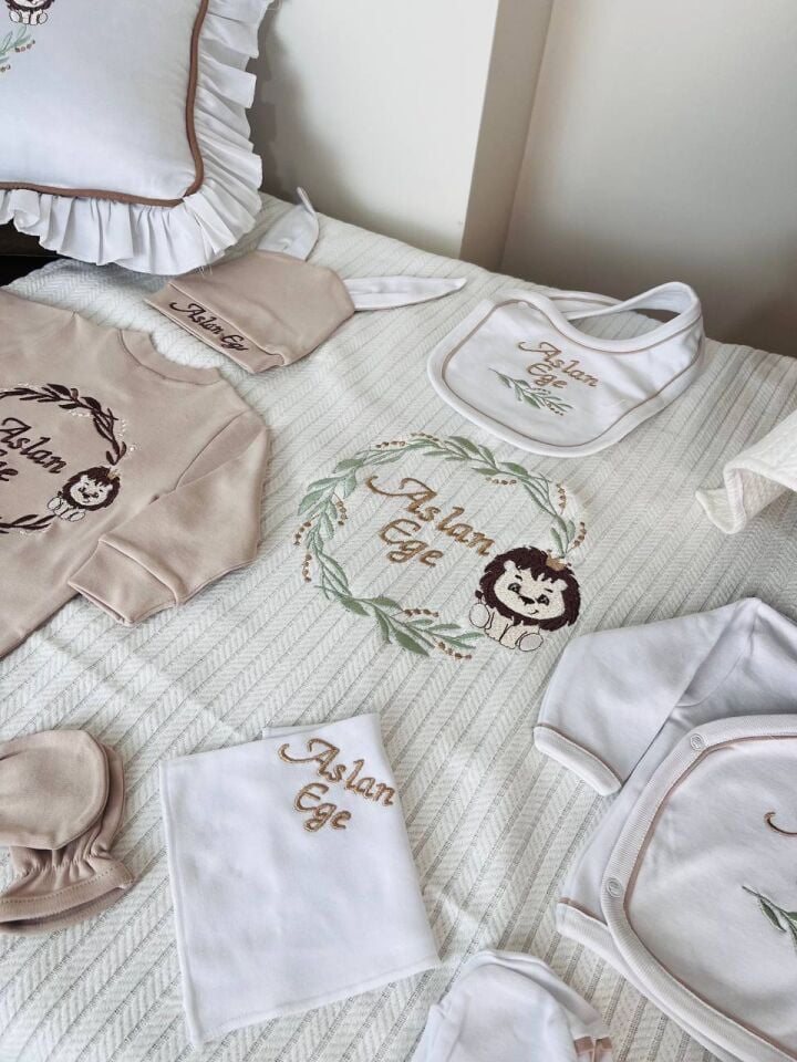 Nakışlı Hastane Çıkış Seti Yastıklı Ve Puset Örtüsü
