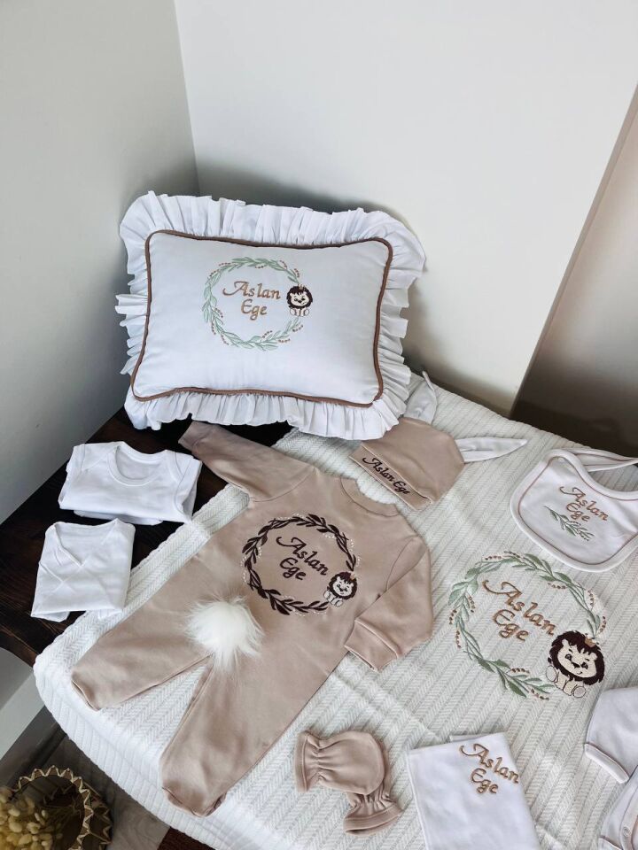 Nakışlı Hastane Çıkış Seti Yastıklı Ve Puset Örtüsü