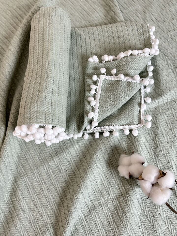 Nakışlı İsimli Örgü Desen Bebek Pikesi %100 Pamuk Bebek Battaniyesi