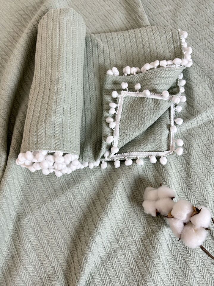 Nakışlı İsimli Örgü Desen Bebek Pikesi %100 Pamuk Bebek Battaniyesi