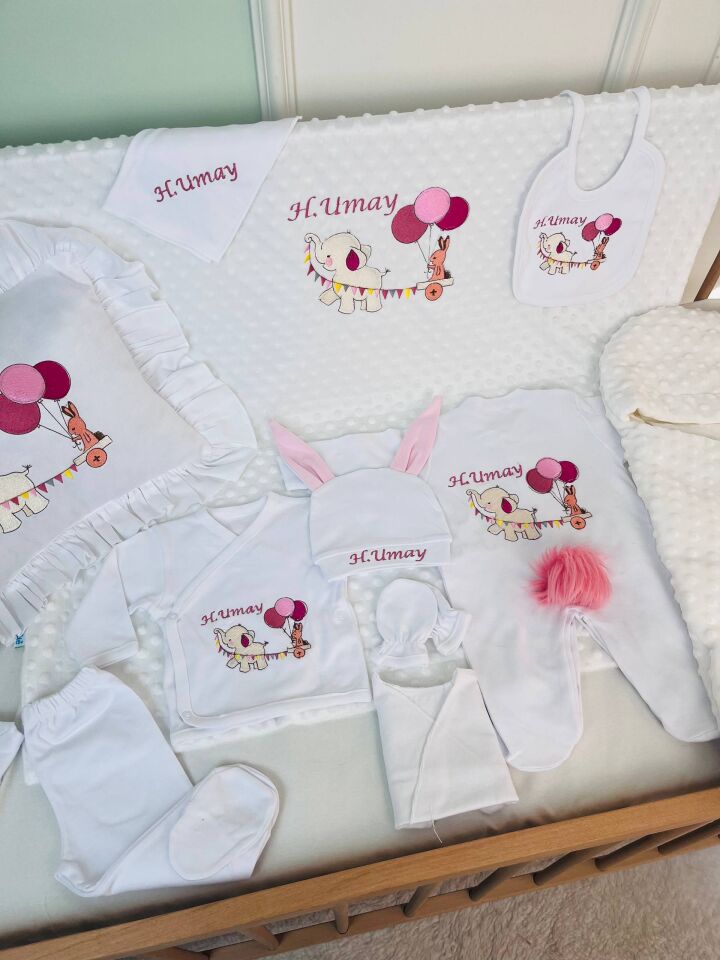 İsme Özel Filli Ve Tavşan Nakışlı Hastane Çıkışı