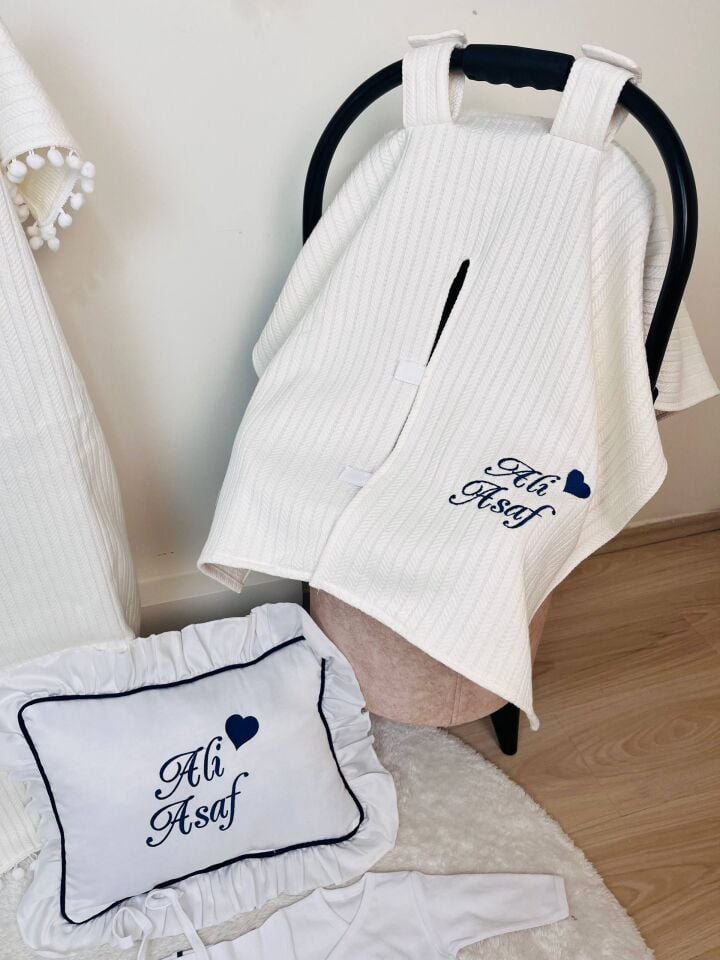 İsme Özel Desen Nakışlı Hastane Çıkış Seti Ve Puset Örtüsü