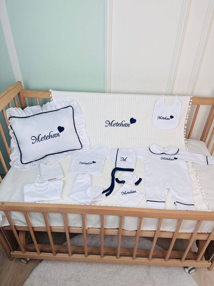 İsme Özel Desen Nakışlı Hastane Çıkış Seti