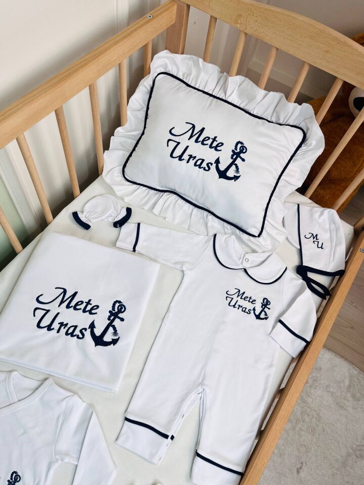 İsme Özel Desen Nakışlı Hastane Çıkış Seti