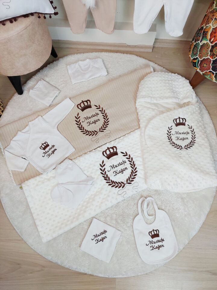 Nakışlı Beyaz Kahverengi Taçlı 16 Parça Hastane Çıkış Seti