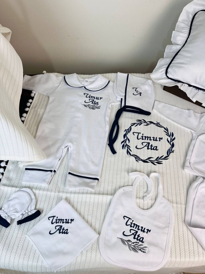 İsme Özel Desen Nakışlı Hastane Çıkış Seti Ve Puset Örtüsü