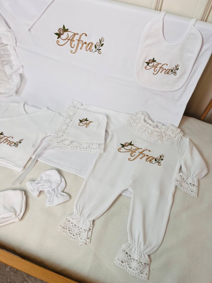 İsme Özel Çiçek Desen Nakışlı Hastane Çıkış Seti