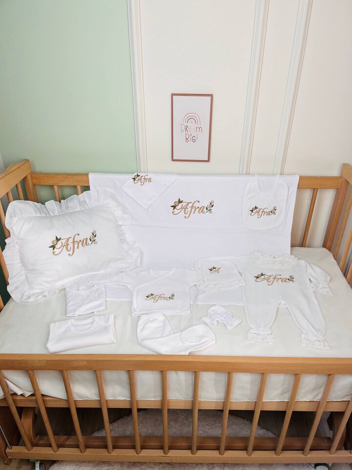 İsme Özel Çiçek Desen Nakışlı Hastane Çıkış Seti