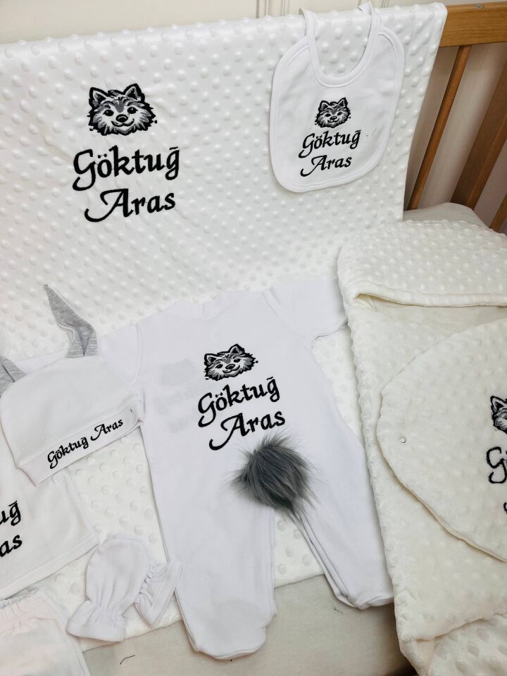 Avantajlı 12 Parça Kurt Desen Nakışlı Set