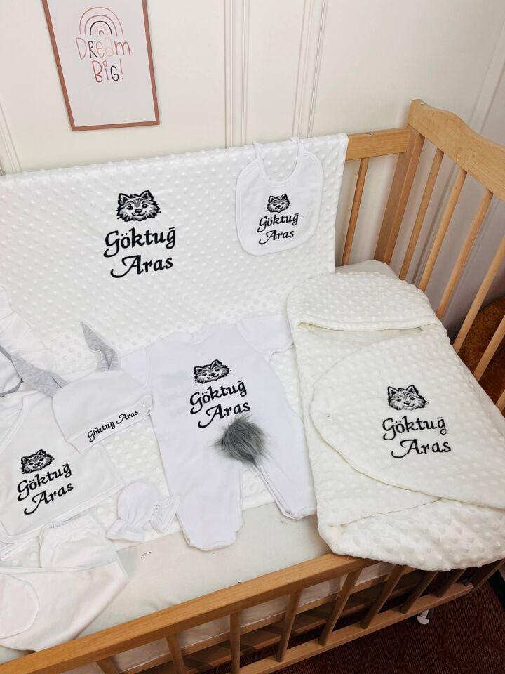 Avantajlı 12 Parça Kurt Desen Nakışlı Set