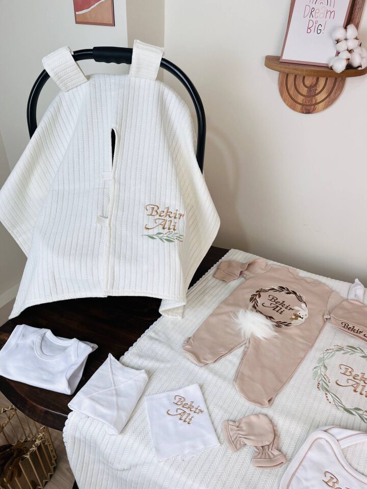 Nakışlı Hastane Çıkış Seti Yastıklı Ve Puset Örtüsü