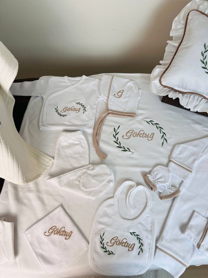 İsme Özel Desen Nakışlı Hastane Çıkış Seti Ve Puset Örtüsü