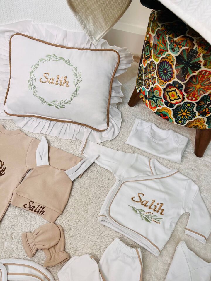 Nakışlı Hastane Çıkış Seti Yastıklı Ve Puset Örtüsü