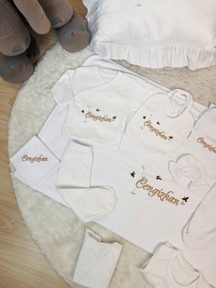 İsme Özel Desen Nakışlı Hastane Çıkış Seti Ve Puset Örtüsü