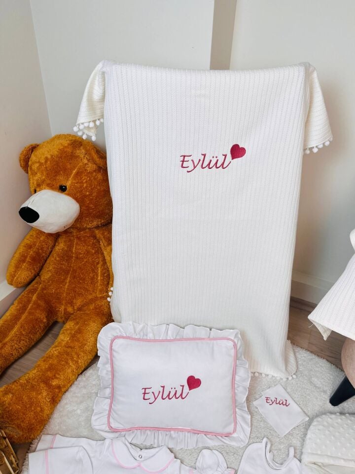 İsme Özel Desen Nakışlı Hastane Çıkış Seti Ve Puset Örtüsü