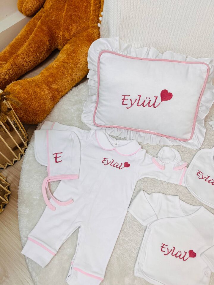 İsme Özel Desen Nakışlı Hastane Çıkış Seti Ve Puset Örtüsü