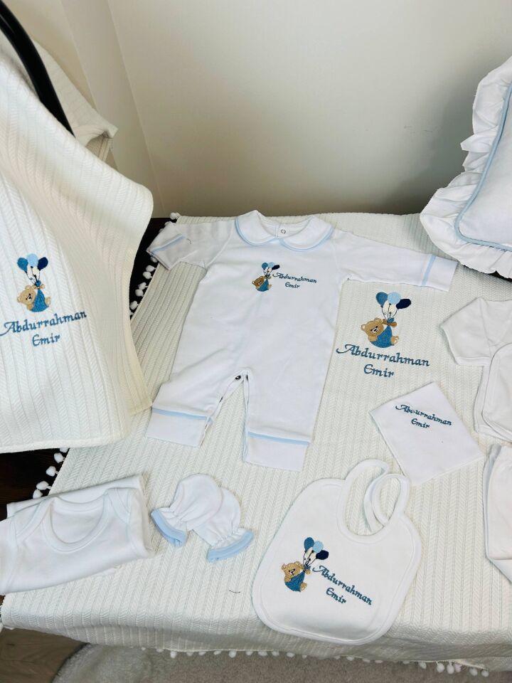 İsme Özel Ayıcık Desen Nakışlı Hastane Çıkış Seti Ve Puset Örtüsü
