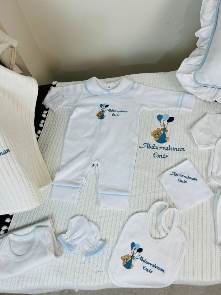 İsme Özel Desen Nakışlı Hastane Çıkış Seti Ve Puset Örtüsü