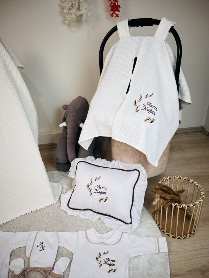 Nakışlı Hastane Çıkış Seti Ve Puset Örtüsü %100 Pamuk