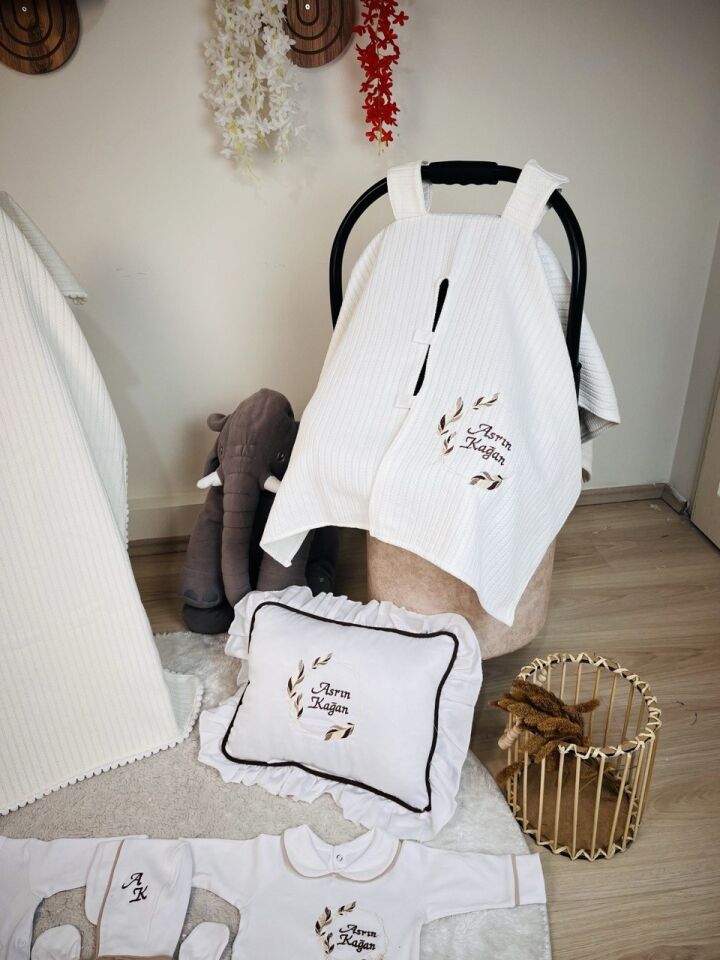 Nakışlı Hastane Çıkış Seti Ve Puset Örtüsü %100 Pamuk