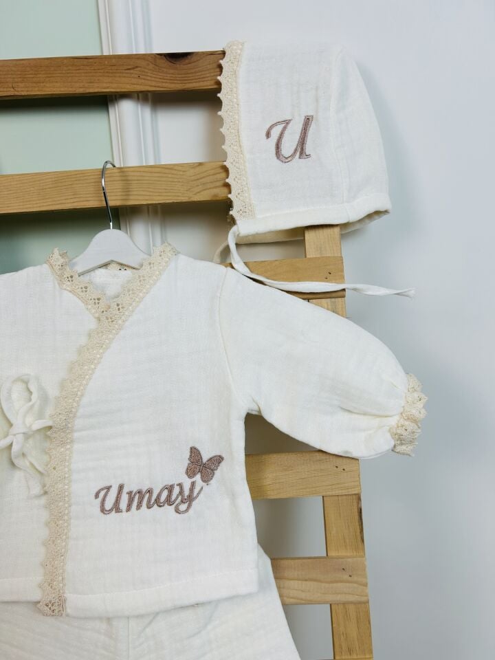 Dantel Detaylı Nakış İşlemeli 4 Kat Müslin Hastane Çıkışı